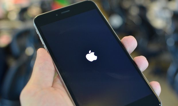 Touchscreen Chip Flaw Renders Some iPhone 6 and 6 Plus Devices Useless